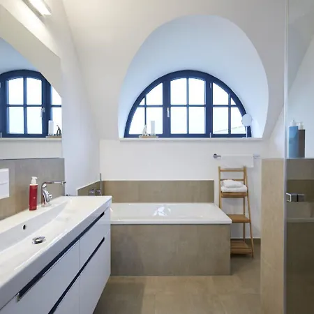 Feriehus Reetland Am - Premium Reetdachvilla Mit 3 Schlafzimmern, Sauna Und Kamin F14