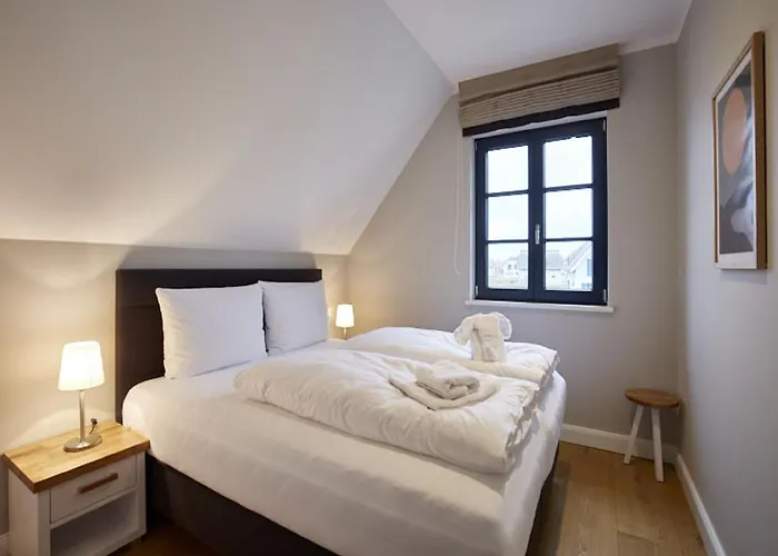 Reetland Am - Premium Reetdachvilla Mit 3 Schlafzimmern, Sauna Und Kamin F14 Dranske